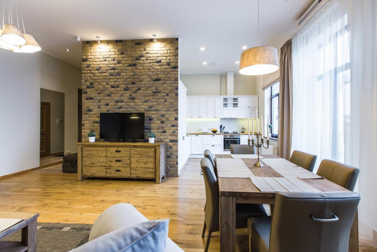 Riga Lux Apartments - Ernesta, Free Parking المظهر الخارجي الصورة